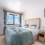 Charming Near Beach, Sea View Terrace Apartmán *