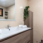 Charming Near Beach, Sea View Terrace Apartmán *