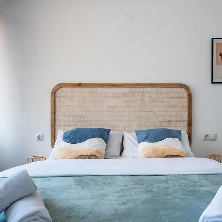 Apartmán Charming Near Beach, Sea View Terrace