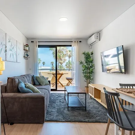 Charming Near Beach, Sea View Terrace شقة توريمولينوس
