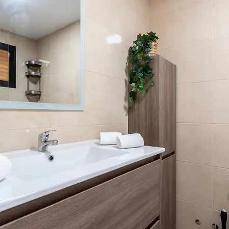 Charming Near Beach, Sea View Terrace Apartmán *