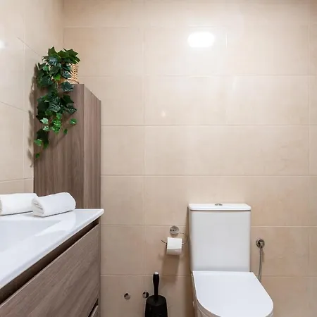 Апартаменти Charming Near Beach, Sea View Terrace Торремолінос